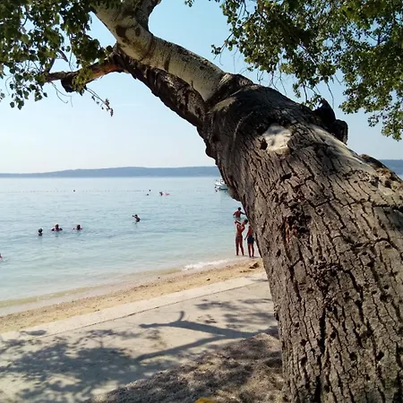 Tomas Apartamento Kaštela