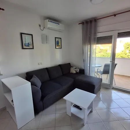 Tomas Apartamento Kaštela